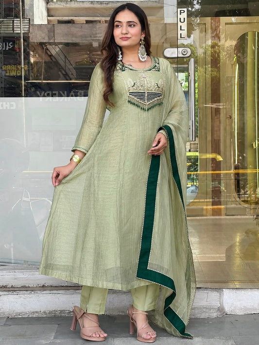 Women's Pista Green Anarkali Suit Set with Embroidered